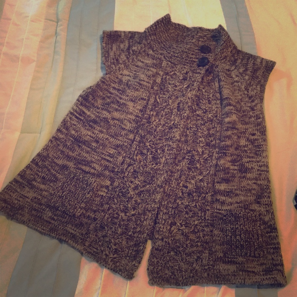 Capped sleeve knit cardigan